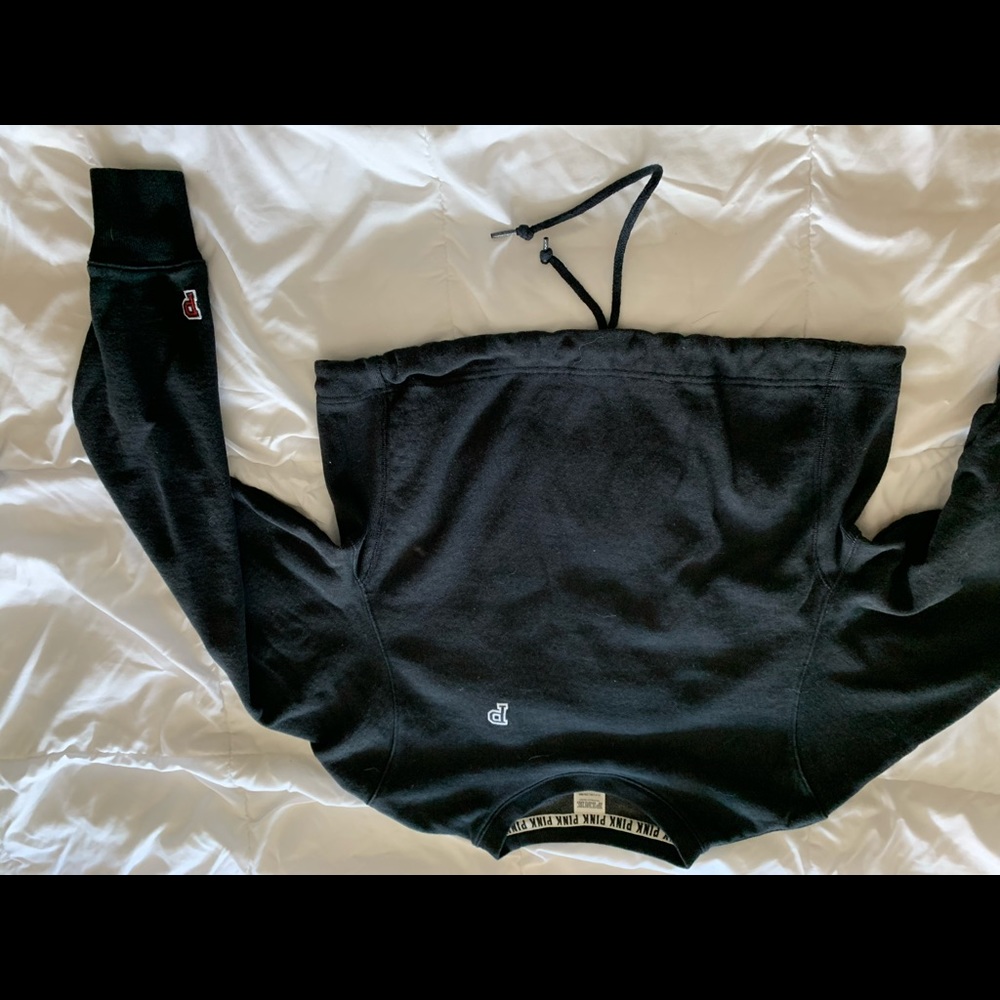 Black cropped, synch waist crewneck